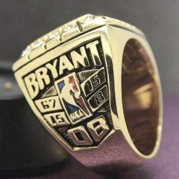 Los Angeles Lakers Championship Ring... Fast shipped from USA - Picture 2 of 5